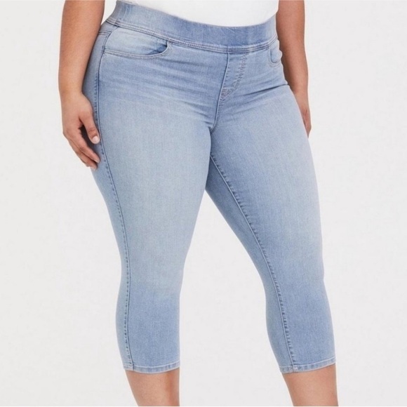 torrid Denim - NWT Torrid Light Blue Crop Lean Ankle Jeans size 6X